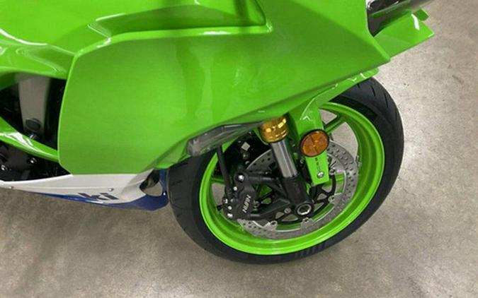 2024 Kawasaki Ninja® ZX™-6R 40th Anniversary Edition ABS