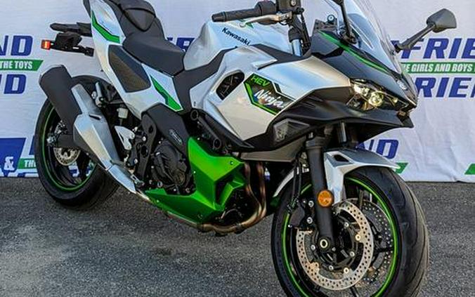 2024 Kawasaki Ninja 7 Hybrid First Look [12 Fast Facts; 40 Pics]