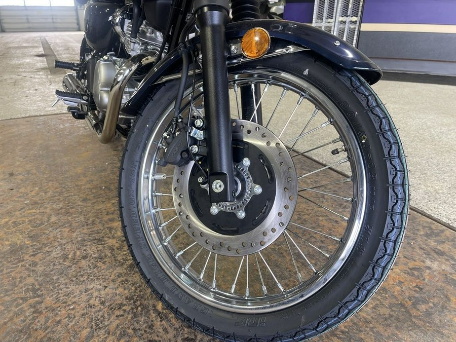 2025 Kawasaki W230 ABS