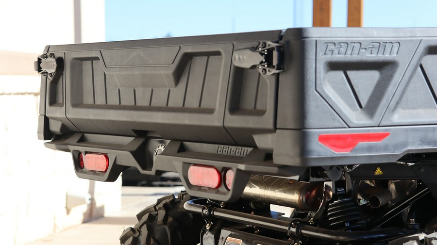 2025 CAN-AM DEFENDER PRO XT HD10
