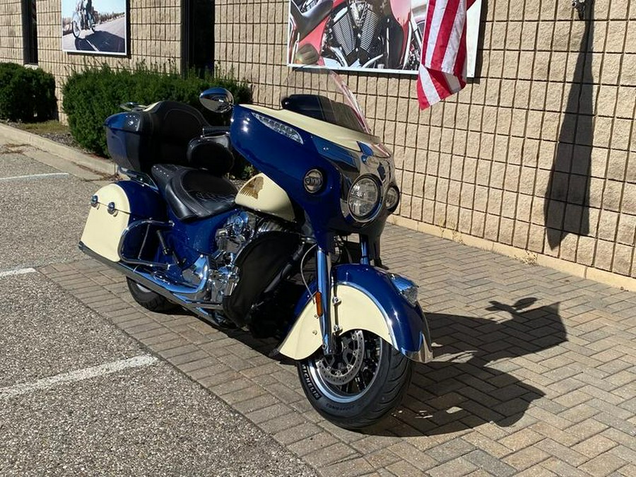 2015 Indian Motorcycle® Chieftain® Springfield Blue/Ivory Cream