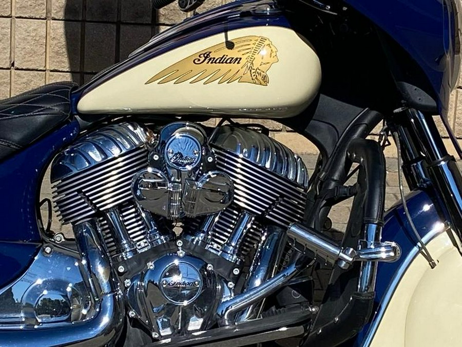 2015 Indian Motorcycle® Chieftain® Springfield Blue/Ivory Cream