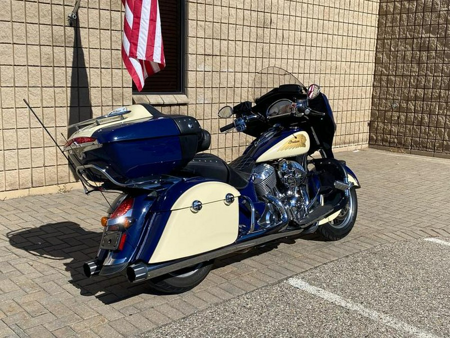 2015 Indian Motorcycle® Chieftain® Springfield Blue/Ivory Cream