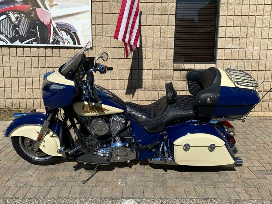 2015 Indian Motorcycle® Chieftain® Springfield Blue/Ivory Cream