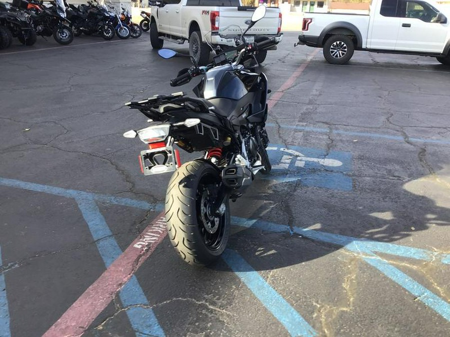 2022 BMW F 900 XR Triple Black