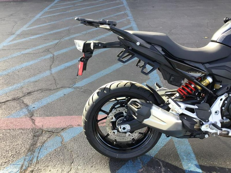 2022 BMW F 900 XR Triple Black