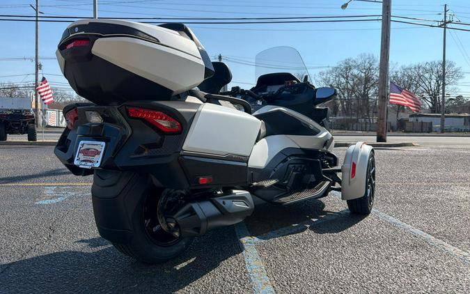 2026 Can-Am® Spyder RT Sea-to-Sky