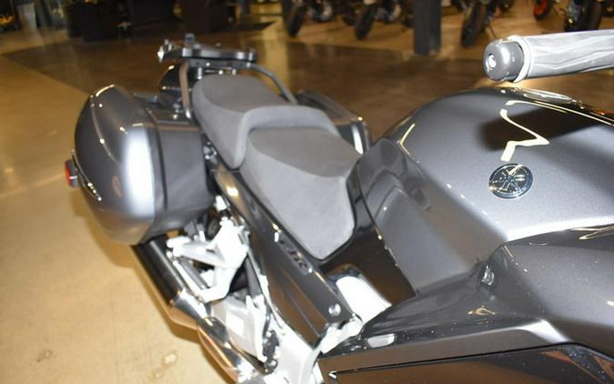 2015 Yamaha 61822