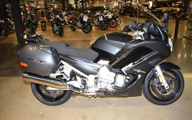2015 Yamaha 61822