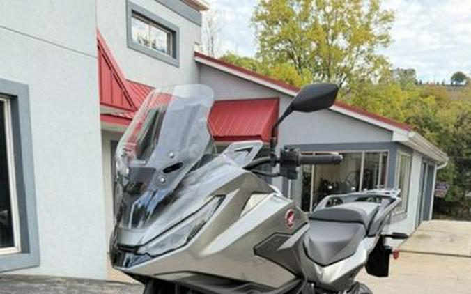 2026 Honda® NT1100 DCT