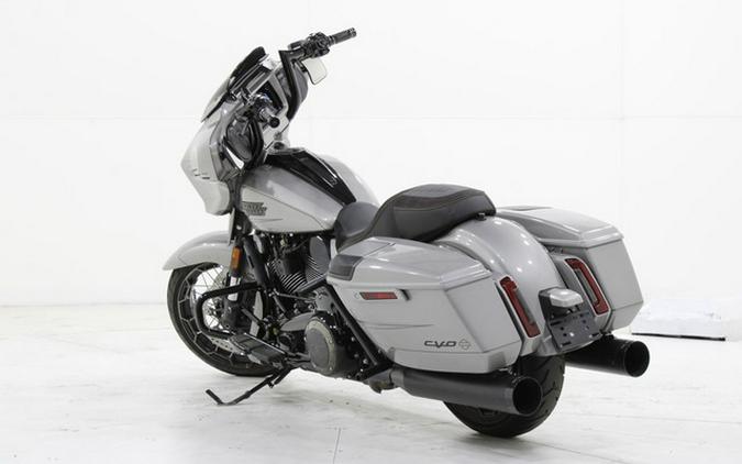 2023 Harley-Davidson Street Glide FLHXSE - CVO