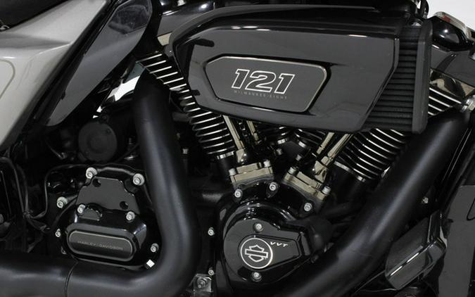 2023 Harley-Davidson Street Glide FLHXSE - CVO