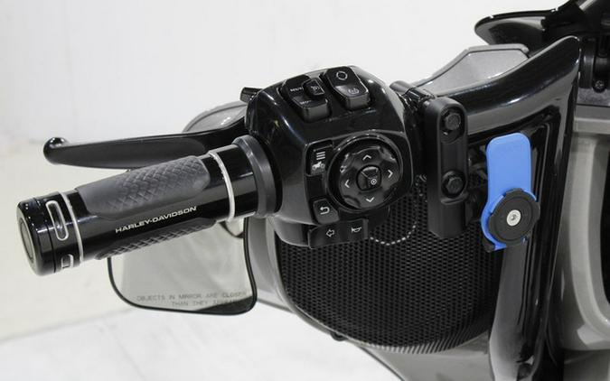 2023 Harley-Davidson Street Glide FLHXSE - CVO
