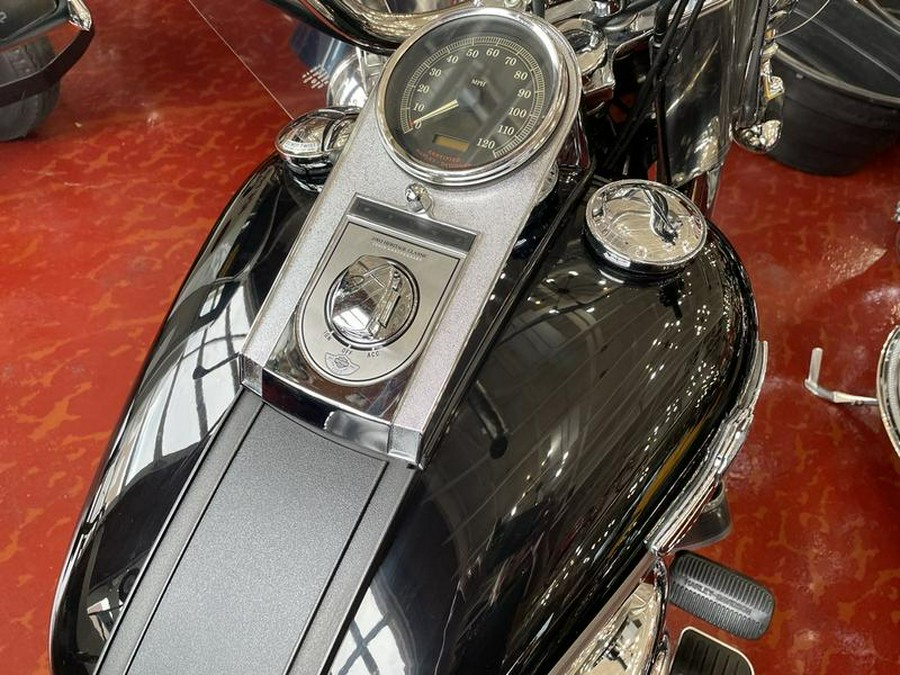 2003 Harley-Davidson® FLSTC - Heritage Softail® Classic