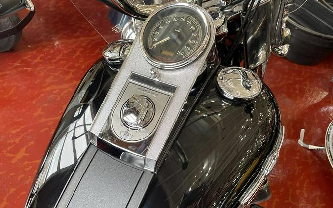 2003 Harley-Davidson® FLSTC - Heritage Softail® Classic