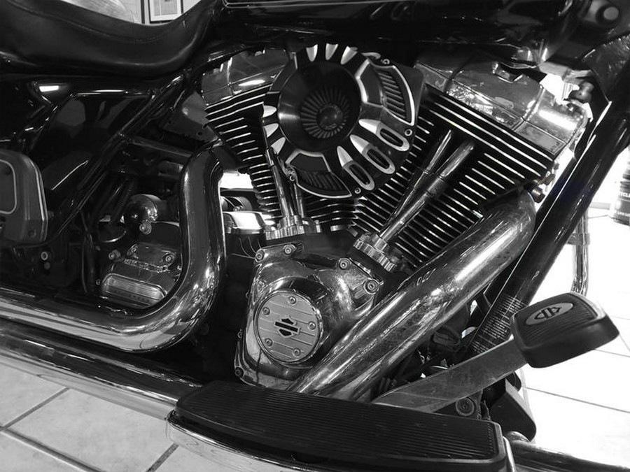 2013 Harley-Davidson® FLHTC - Electra Glide® Classic