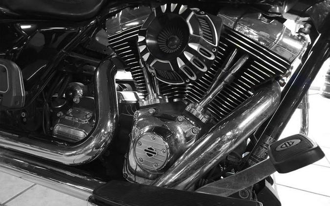 2013 Harley-Davidson® FLHTC - Electra Glide® Classic