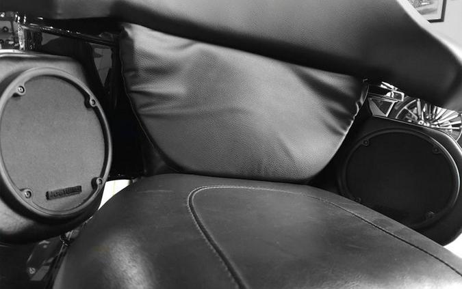 2013 Harley-Davidson® FLHTC - Electra Glide® Classic