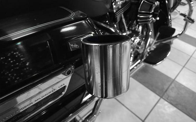 2013 Harley-Davidson® FLHTC - Electra Glide® Classic