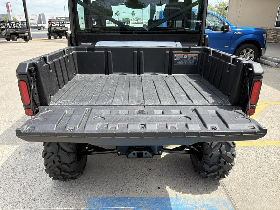 2026 Can-Am® Defender MAX DPS CAB HD10