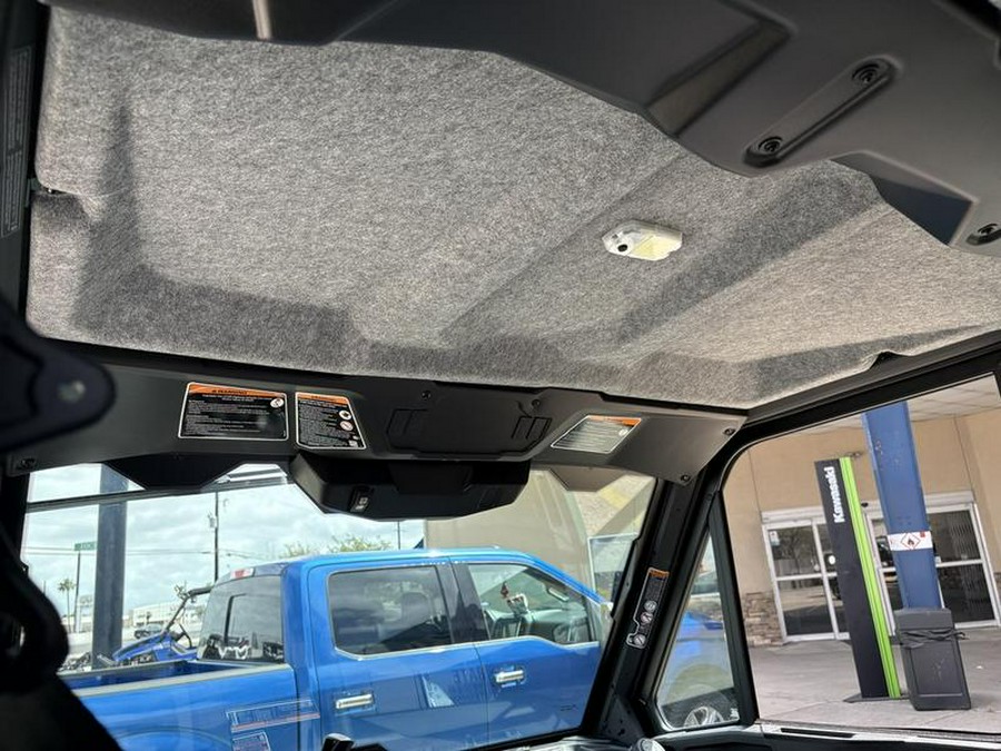 2026 Can-Am® Defender MAX DPS CAB HD10