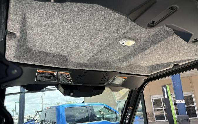 2026 Can-Am® Defender MAX DPS CAB HD10