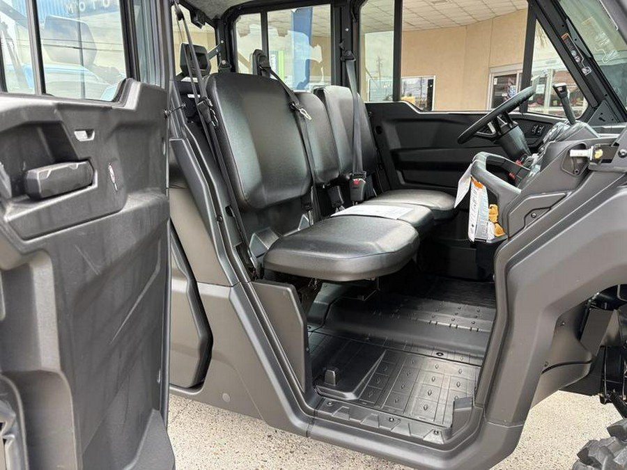 2026 Can-Am® Defender MAX DPS CAB HD10