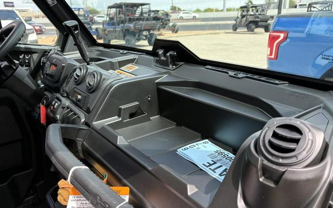 2026 Can-Am® Defender MAX DPS CAB HD10