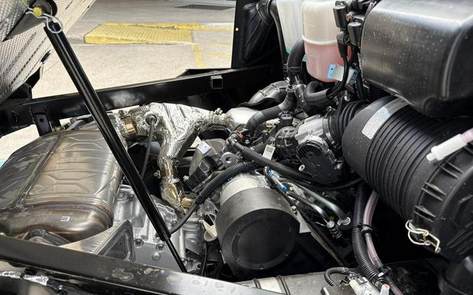 2026 Can-Am® Defender MAX DPS CAB HD10