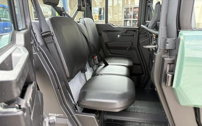 2026 Can-Am® Defender MAX DPS CAB HD10