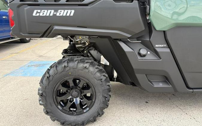 2026 Can-Am® Defender MAX DPS CAB HD10