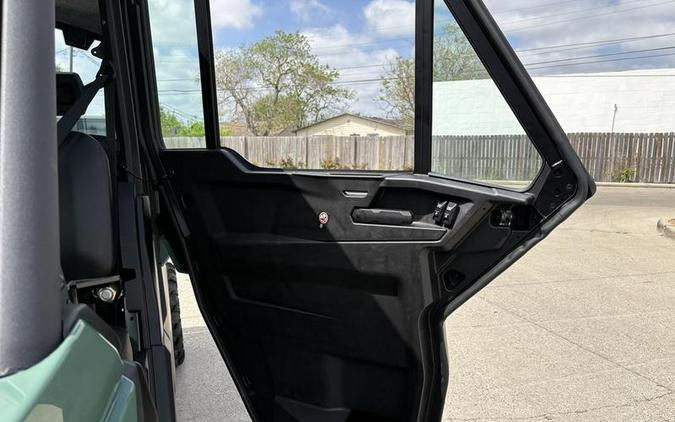 2026 Can-Am® Defender MAX DPS CAB HD10
