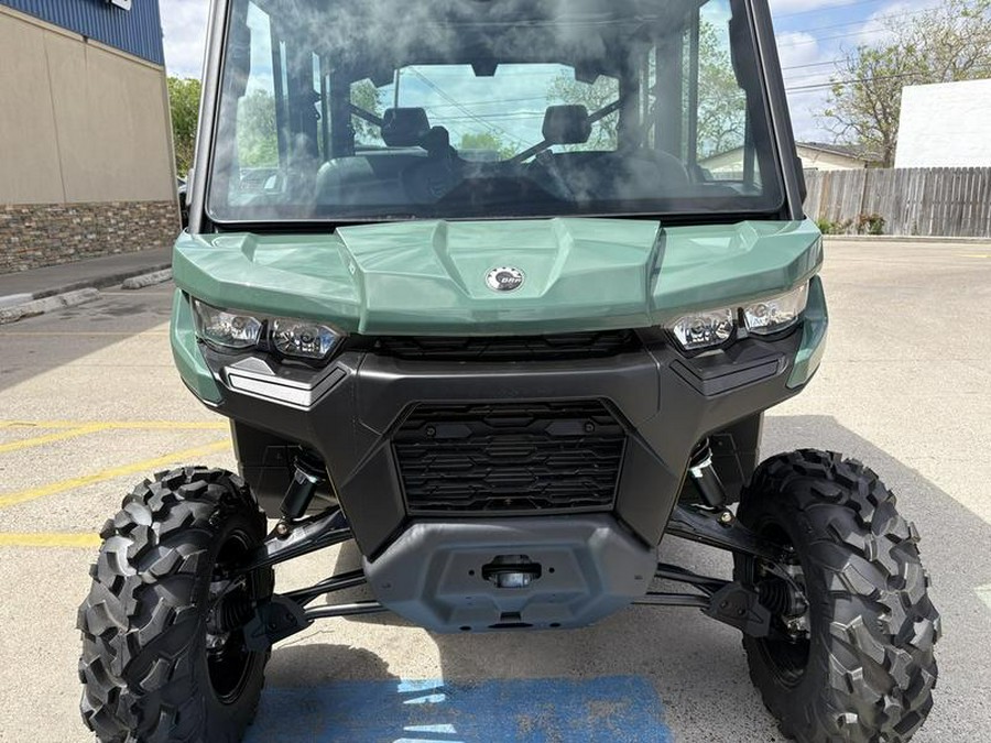 2026 Can-Am® Defender MAX DPS CAB HD10