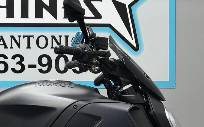 2022 Ducati Diavel 1260 Dark Stealth