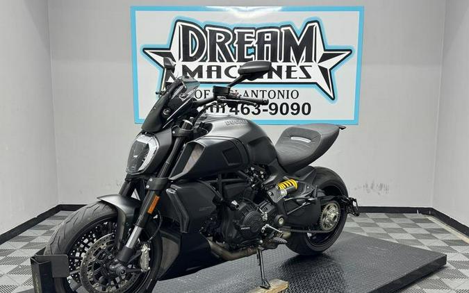 2022 Ducati Diavel 1260 Dark Stealth