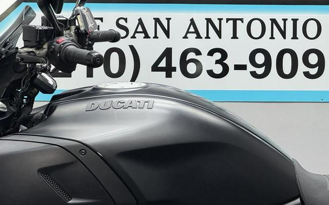 2022 Ducati Diavel 1260 Dark Stealth