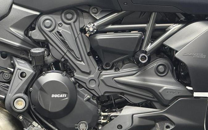2022 Ducati Diavel 1260 Dark Stealth