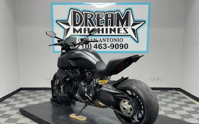2022 Ducati Diavel 1260 Dark Stealth