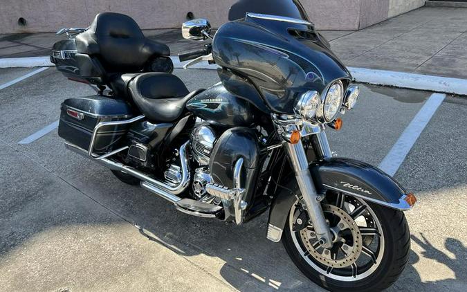 2015 Harley-Davidson® FLHTCU - Electra Glide® Ultra Classic®