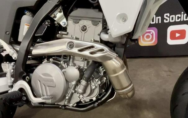 2025 Suzuki DR-Z 4SM