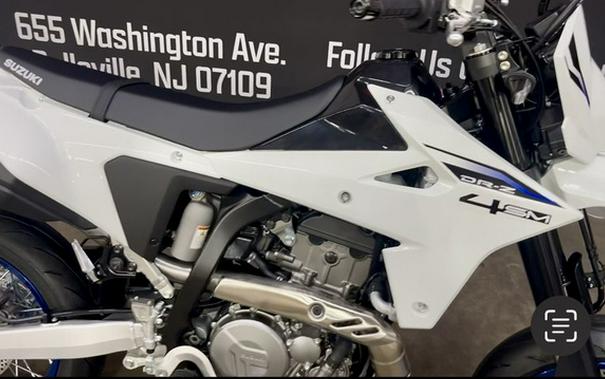 2025 Suzuki DR-Z 4SM