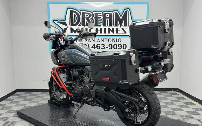 2025 Harley-Davidson® CVO™ Pan America®