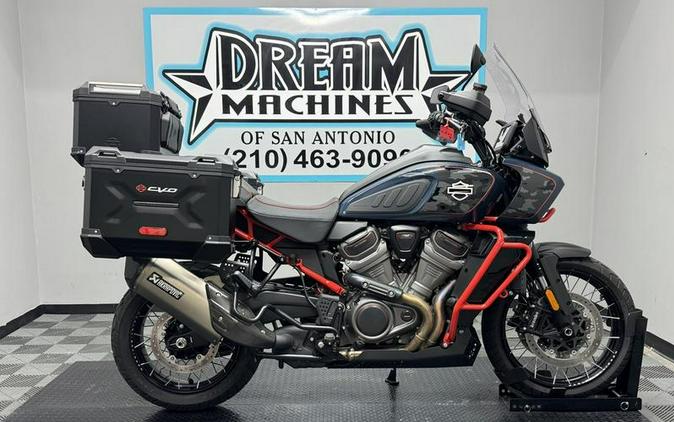 2025 Harley-Davidson® CVO™ Pan America®