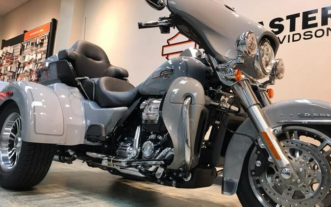 2024 Harley-Davidson Tri Glide Ultra Billiard Gray FLHTCUTG