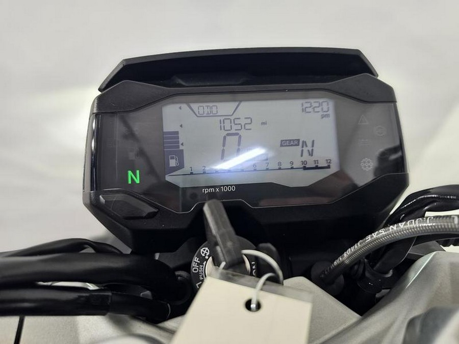 2025 BMW G 310 R Style Sport