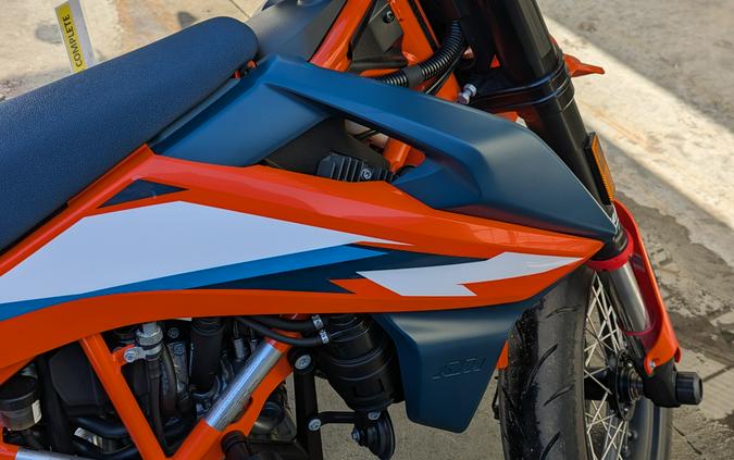 2024 KTM 690 SMC R