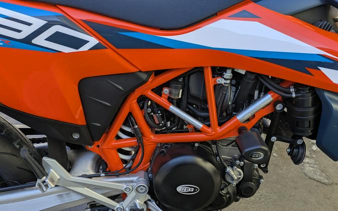 2024 KTM 690 SMC R