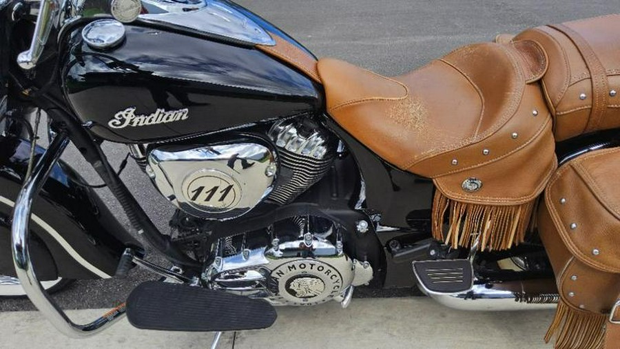 2017 Indian Motorcycle® Chief® Vintage Willow Green Over Ivory Cream