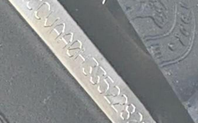 2017 Indian Motorcycle® Chief® Vintage Willow Green Over Ivory Cream