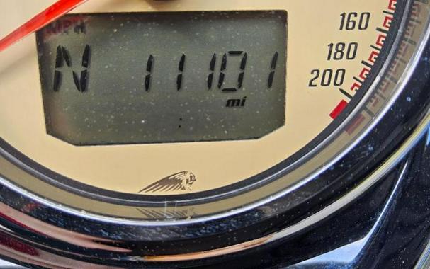 2017 Indian Motorcycle® Chief® Vintage Willow Green Over Ivory Cream